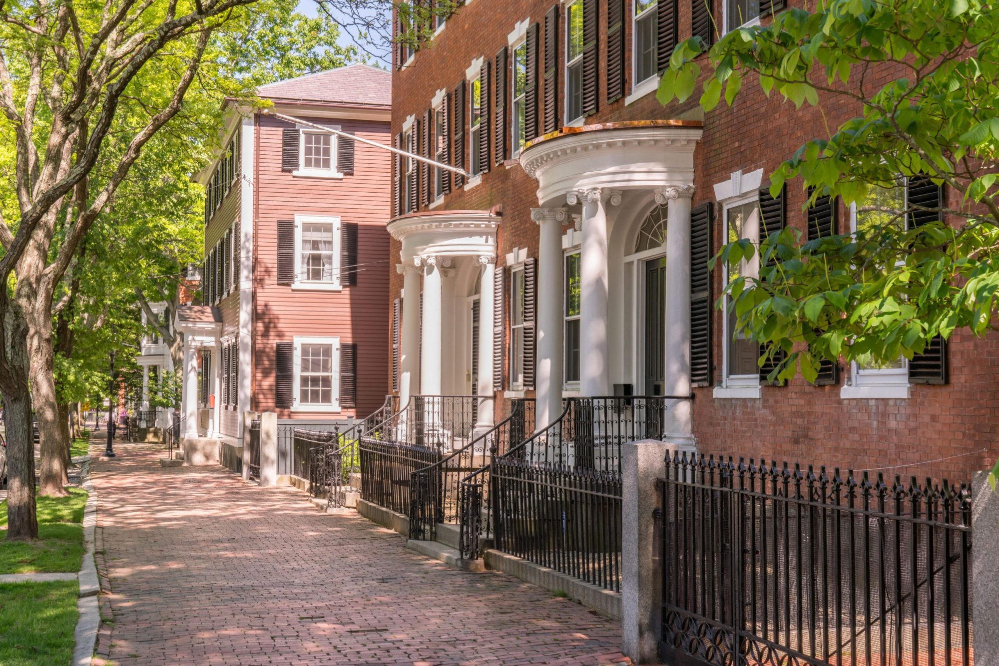 salem massachusetts tour guide