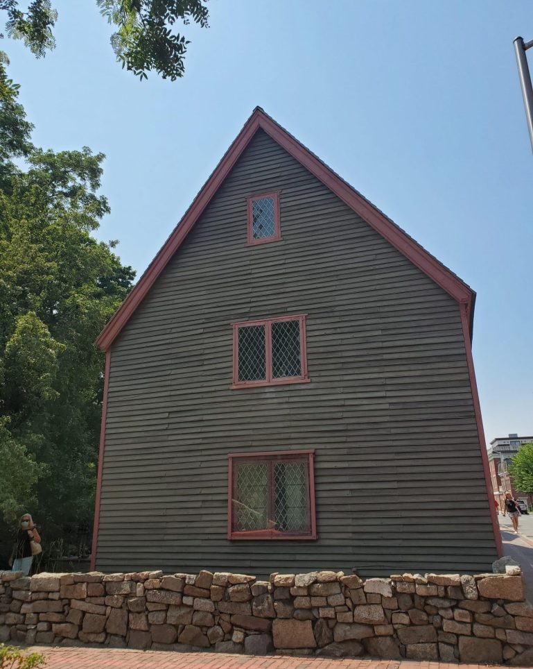 Charter Street Cemetery Welcome Center