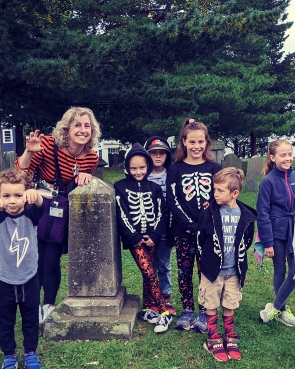 Salem Massachusetts Kids Tours at Broad Street Cemetery