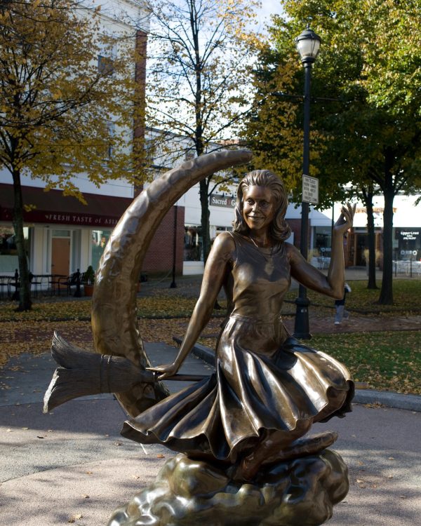 Samantha Bewitched Statue in Salem, Massachusetts