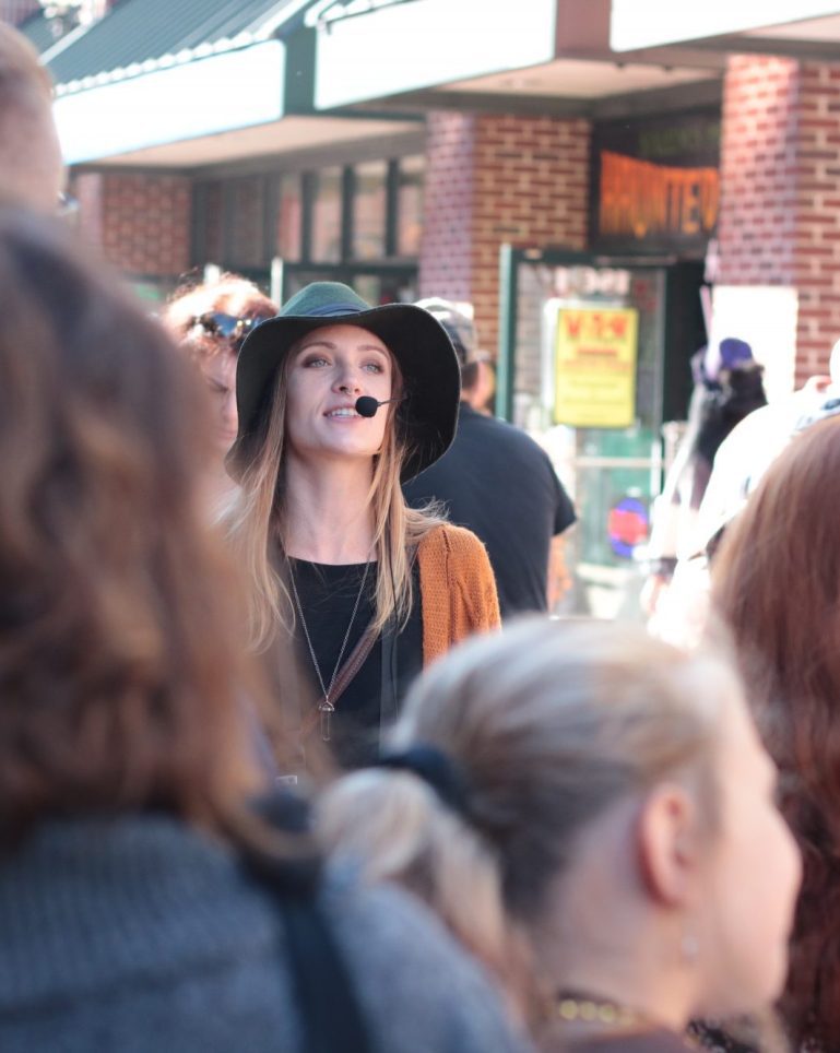 Salem Walking Tour Guide on Essex Street