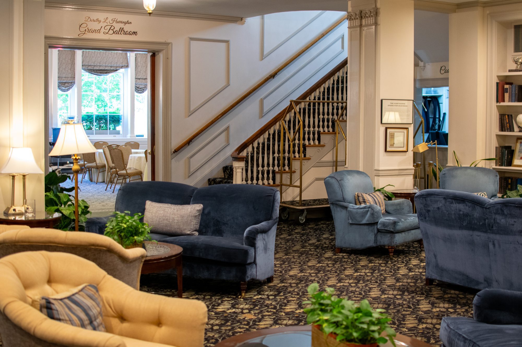 Hawthorne Hotel Lobby