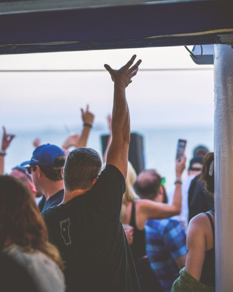 Mahi Cruises summer Music