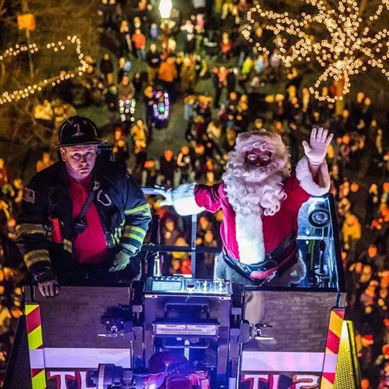 Santa’s Arrival & Holiday Tree Lighting